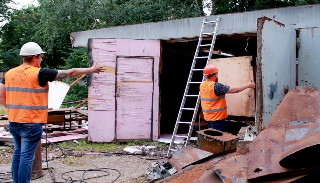 Демонтаж гаражей в Великом Устюге, цена от 1766 руб. – услуги под ключ от 2Землекопа-Влс